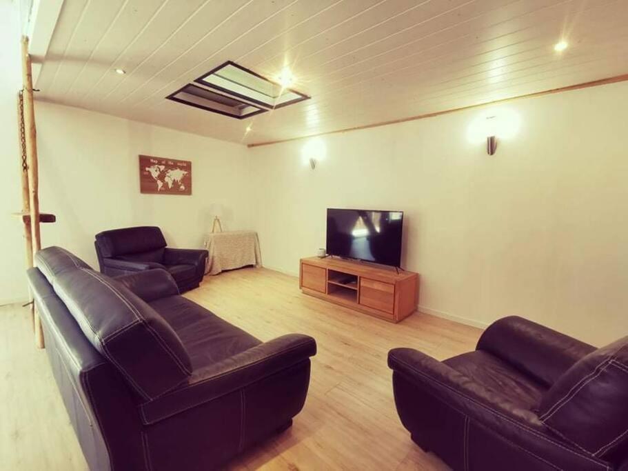 Maison De Village, Jacuzzi, Salle Cinema Valencin Esterno foto
