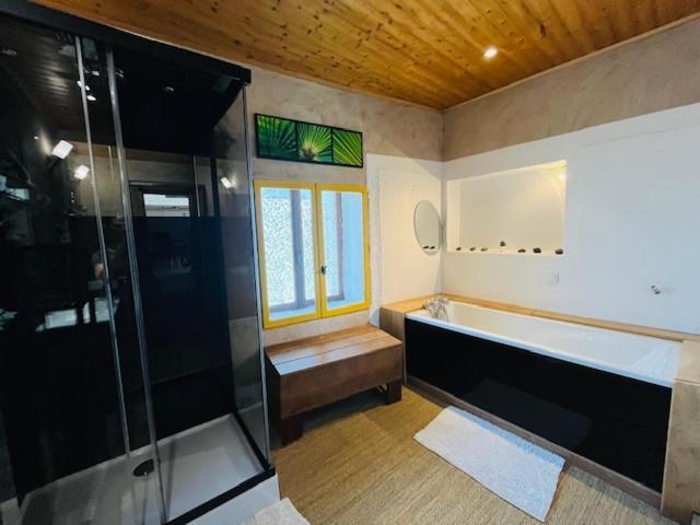 Maison De Village, Jacuzzi, Salle Cinema Valencin Esterno foto